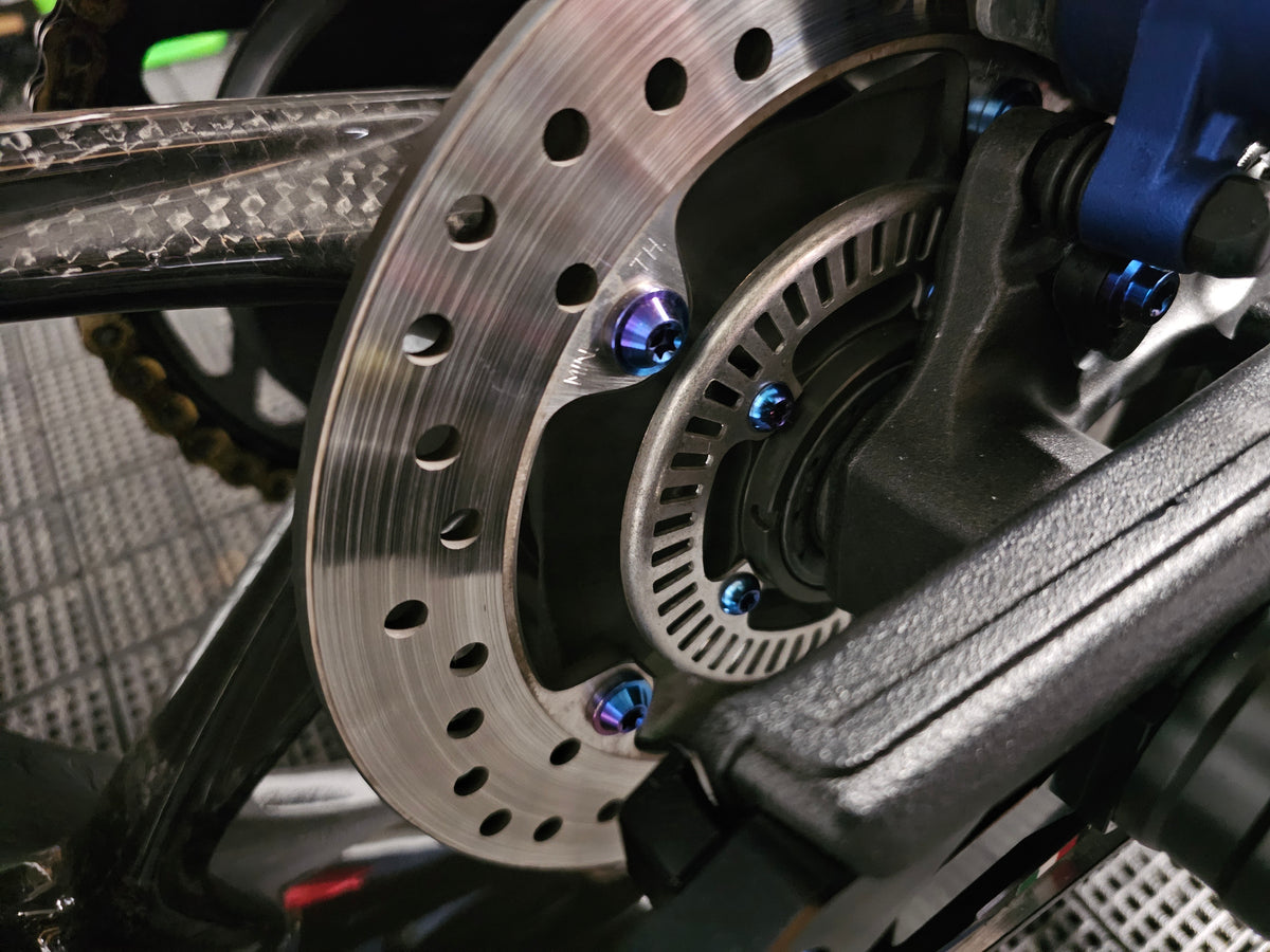 BMW M1000r / S1000R / RR Series Titanium hardware kits – Titanium