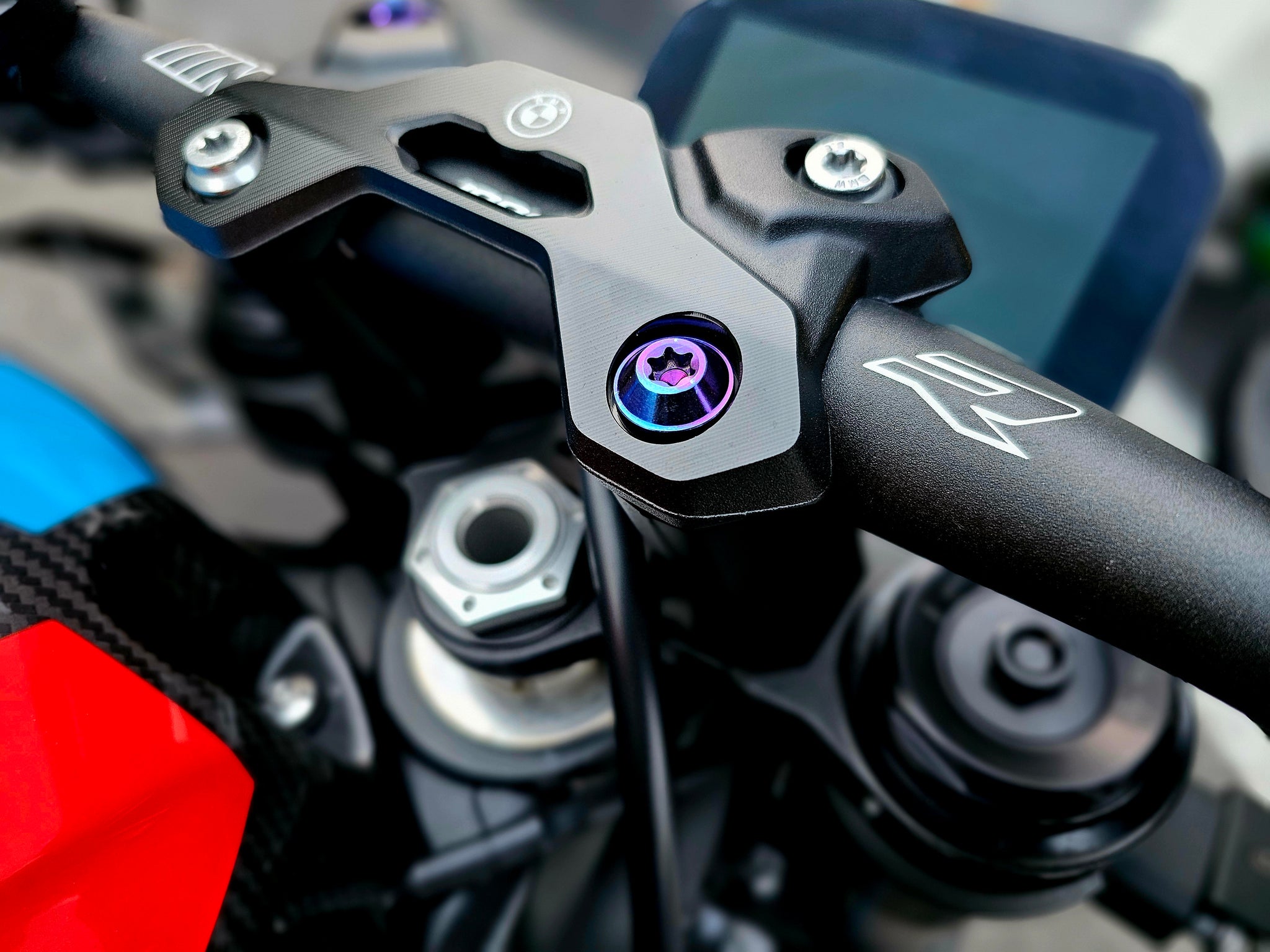 BMW M1000r / S1000R / RR Series Titanium hardware kits – Titanium