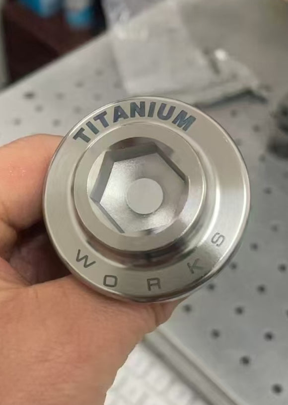 BMW / TOYOTA SUPRA titanium axle bolt
