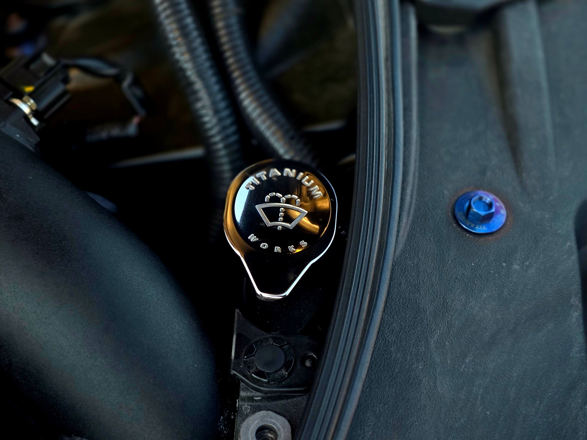 09+ Nissan GTR washer fluid cap – Titanium Works